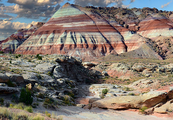 bentonite hills